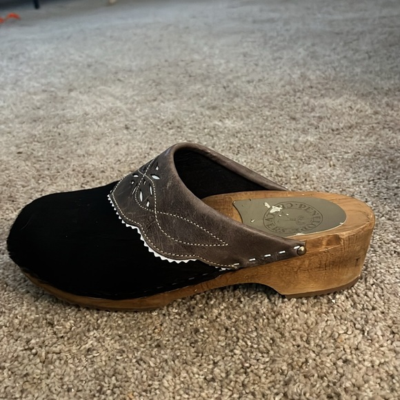 Penelope Chilvers Black Pony Hair Clogs-Size 40 - Picture 2 of 3